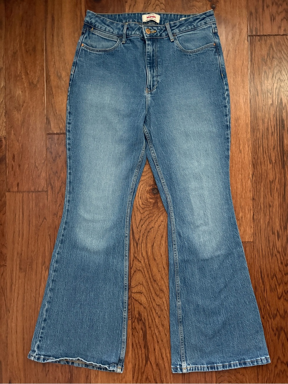 Wrangler High Rise Fierce Flare Women’s Jeans Size 12/31 x 32